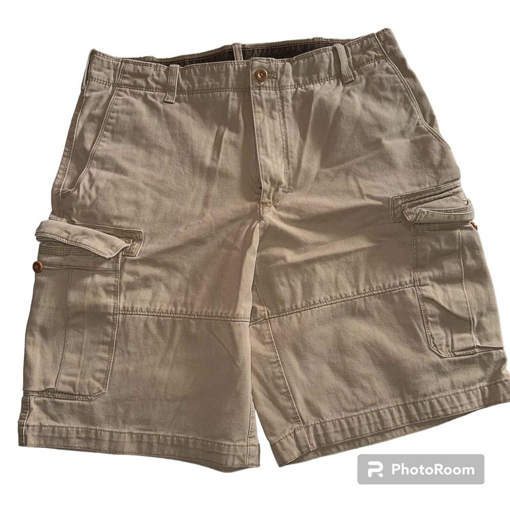 Timberland khaki short. Size 34